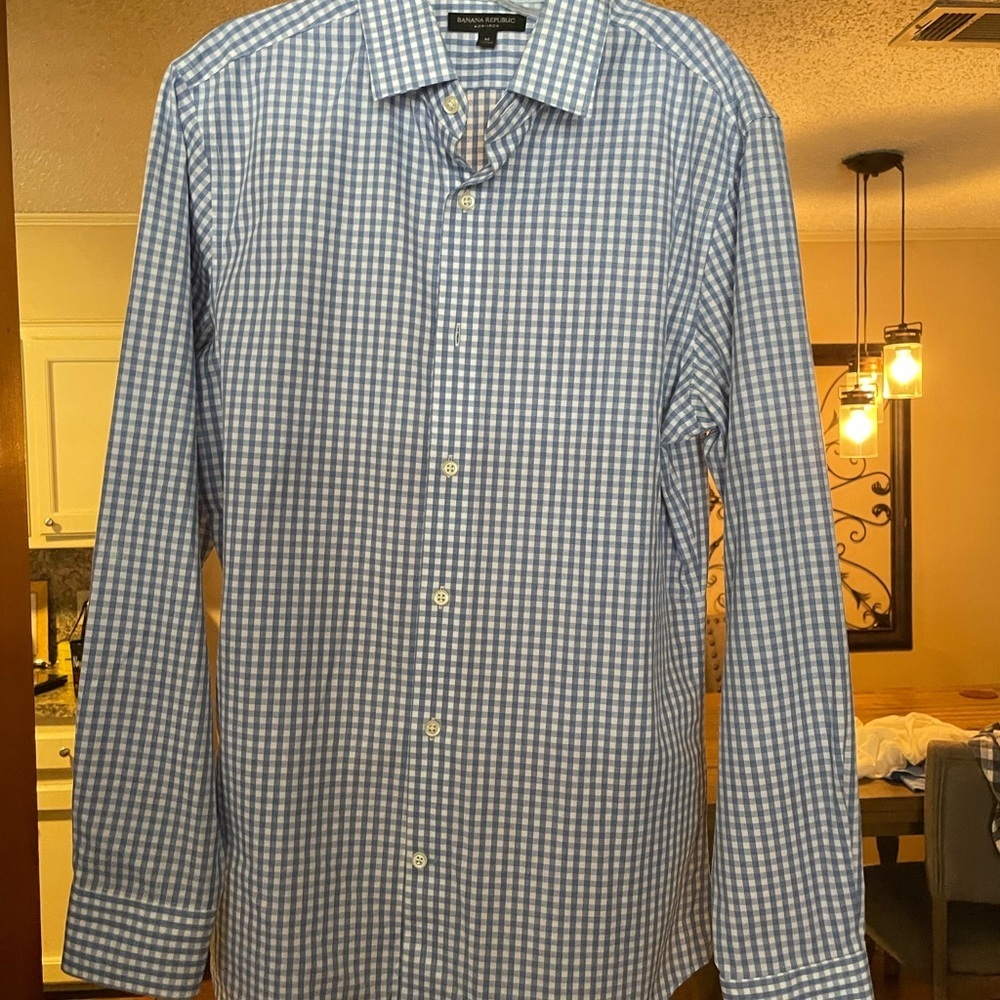 BANANA REPUBLIC MEN’S DRESS SHIRT GRANT FIT, NON IRON SIZE M